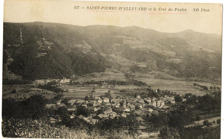 Vue générale de Saint-Pierre-d'Allevard et du Cret du Poulet