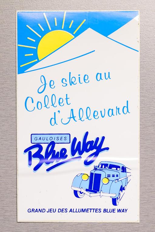 Autocollant publicitaire 