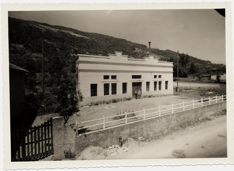Exterieur d'un atelier de soierie