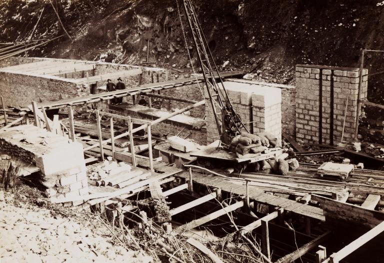 Chantier de la centrale de Pinsot