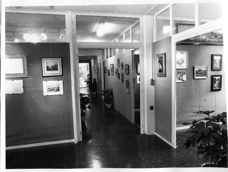 Couloir et ancienne muséographie