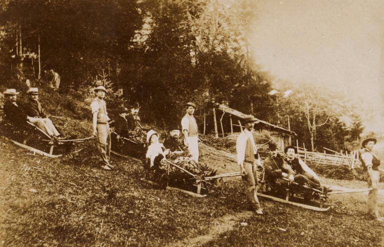 Descente en traineaux