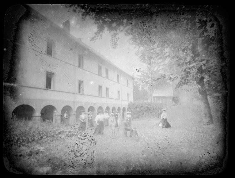 Chartreuse de Saint-Hugon, cour intérieure et cloître