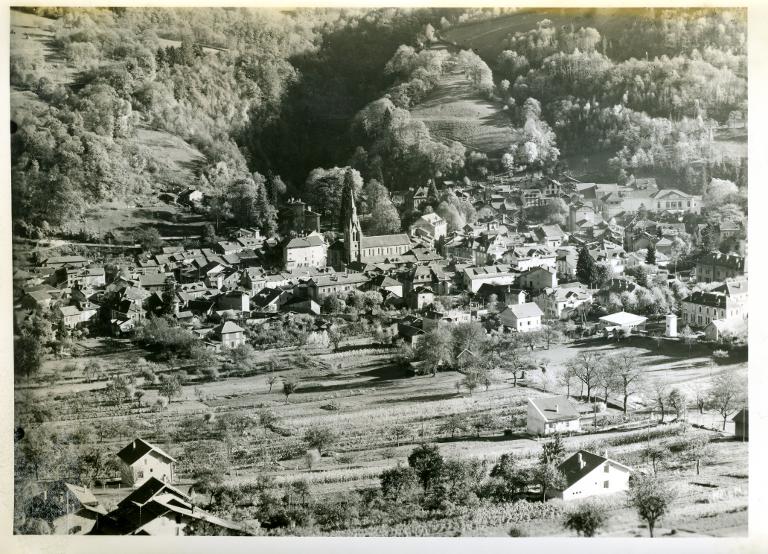 Vue d'Allevard depuis Bramefarine