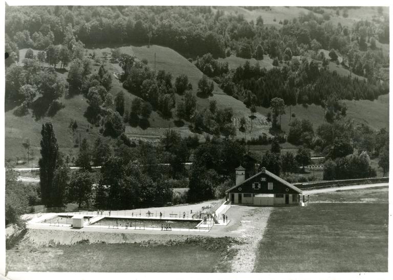 Vue de la piscine municipale d'Allevard