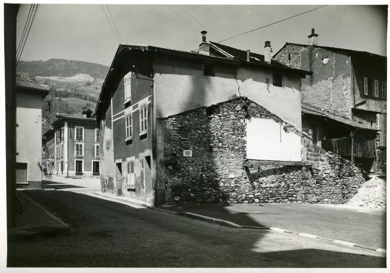 Allevard. L'emplacement de l'Ancien Marché après sa destruction