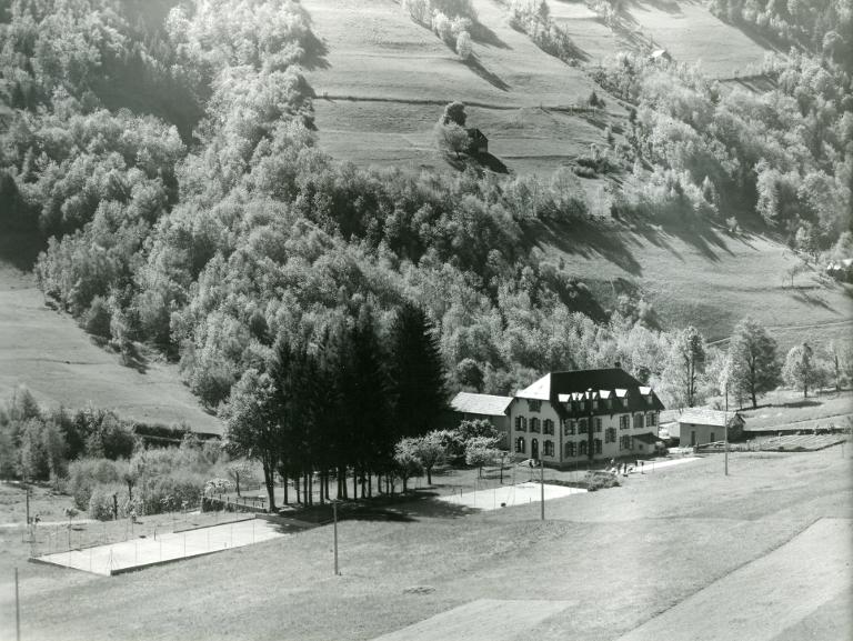 La Ferrière. Vue de l'hôtel Baroz au Curtillard