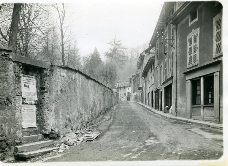 Allevard, la rue Ponsard