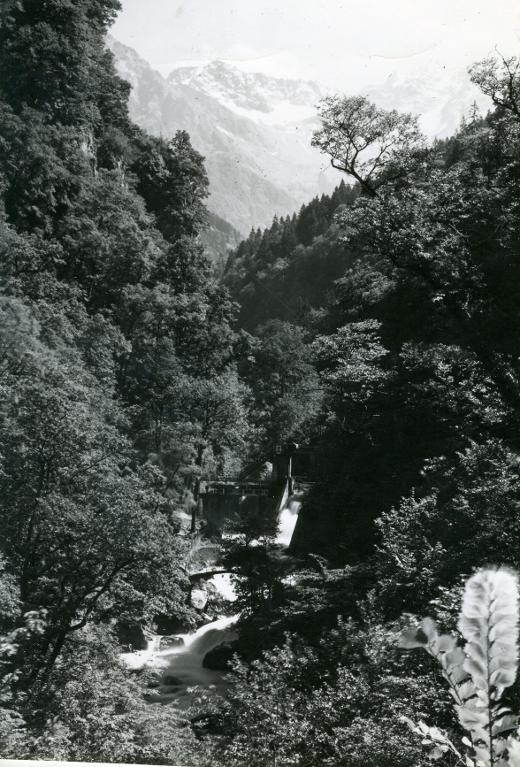 Allevard. Gorge du Bréda au Bout du monde, et glacier du Gleysin