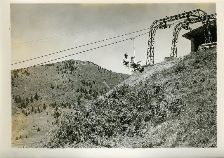 Le Collet d'Allevard en été. La gare d'arrivée du télésiège de Malatrait