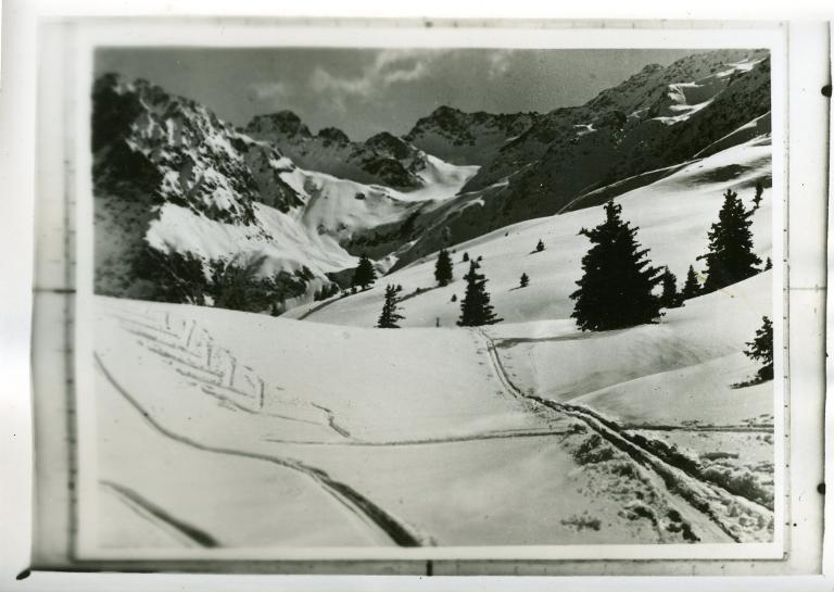 Le Collet d'Allevard. Premières traces dans la poudreuse