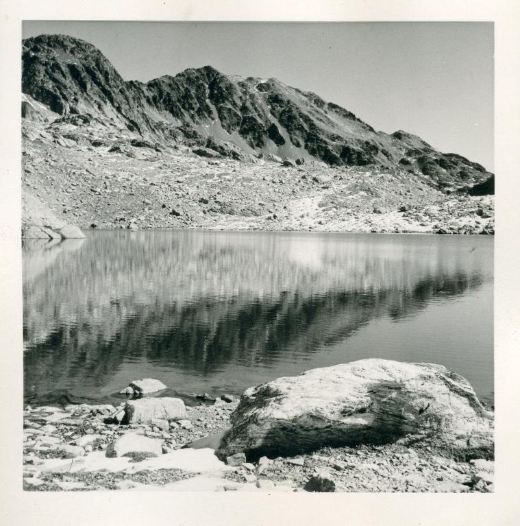 Vue d'un lac des Sept Laux