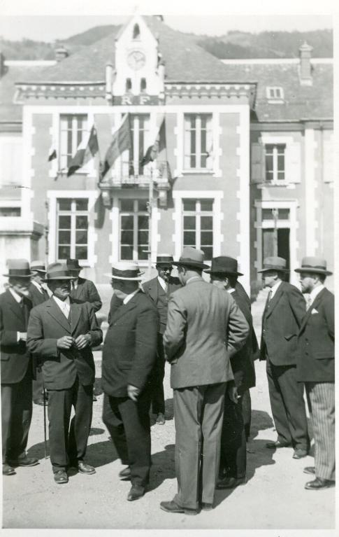 Sortie du conseil municipal