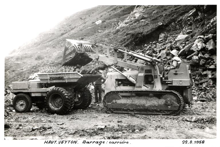 Haut Veyton - Barrage Carrière - Tractopelle et Dumper