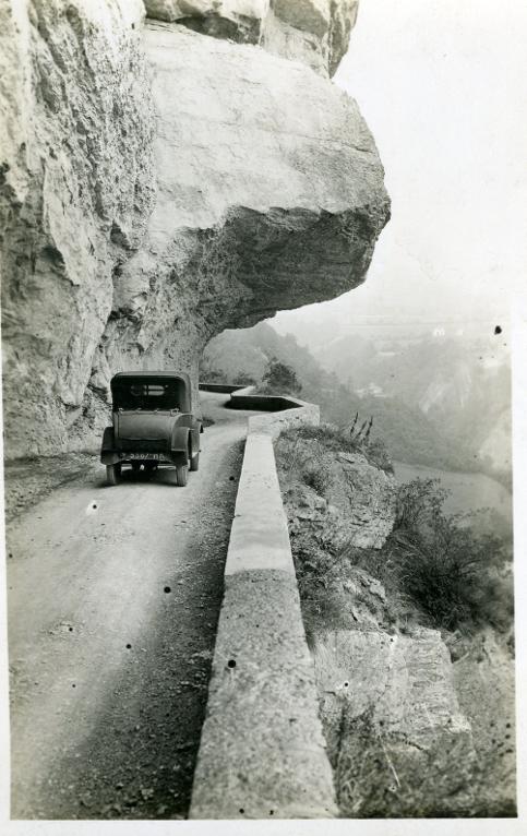 Dauphiné. Circuit des Petites Roches, route de Saint Pancrace