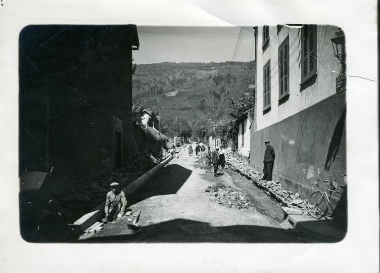 Une rue en travaux à Allevard
