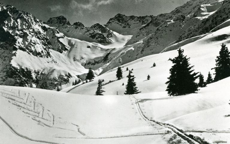 L'Hiver en Allevard : Montagne du Bout et glacier du Gleyzin