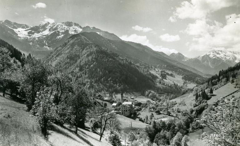 Pinsot station estivale. Les deux vallées