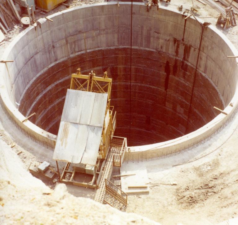 Chantier de l'aménagement  de la STEP Arc-Isère : la cheminée d'équilibre du Cheylas