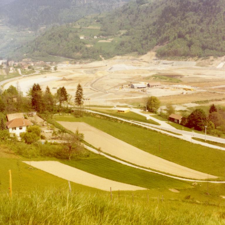 Chantier de l'aménagement de la STEP Arc-Isère : le site du bassin du Flumet