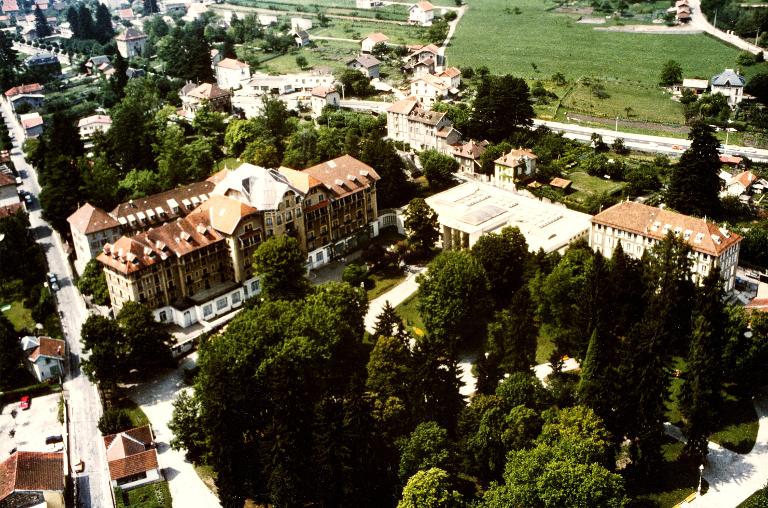 Vue aérienne du Parc thermal d'Allevard