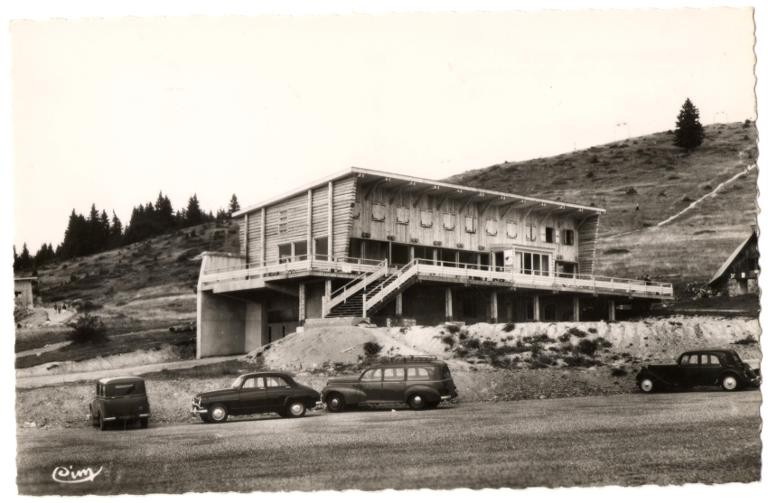 Le Collet d'Allevard en été. Chalet-hôtel Les Rhododendrons