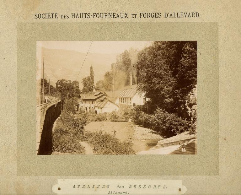 Vue de l'usine de Pomine