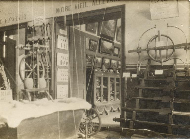 Première exposition à Allevard