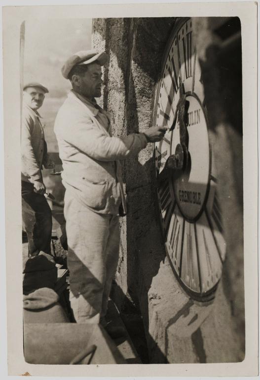 Réfection des cadrans de l'église d'Allevard