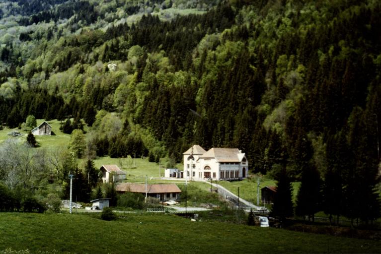 Vue de la centrale de Prémoinet