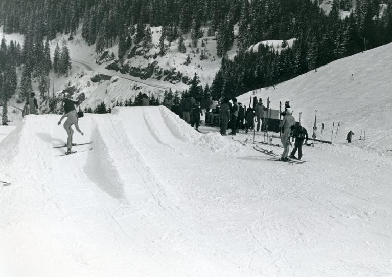 Tremplin de ski acrobatique