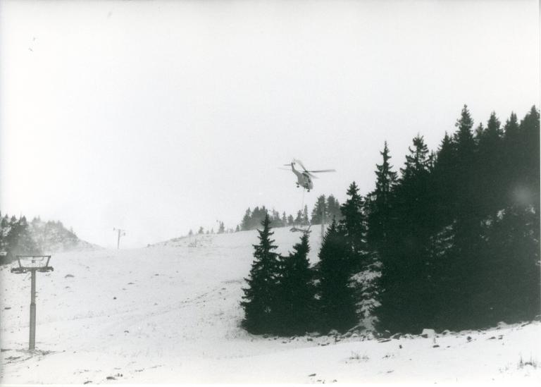 Chantier du télésiège de Grand-Paul : transport de matériel