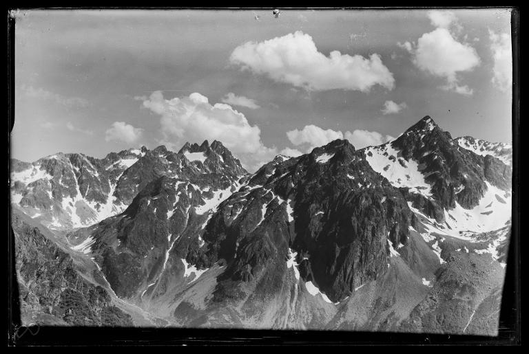 Vue du Crêt du Poulet : les Aiguilles de l'Argentière, Pics Badon, Rocher Blanc, Pyramide