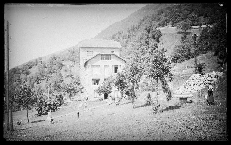 Pinsot, Vue du jardin du Pic de la Belle étoile