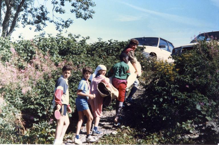 Groupe d'enfants de la colonie du centre de vacances de Montreuil