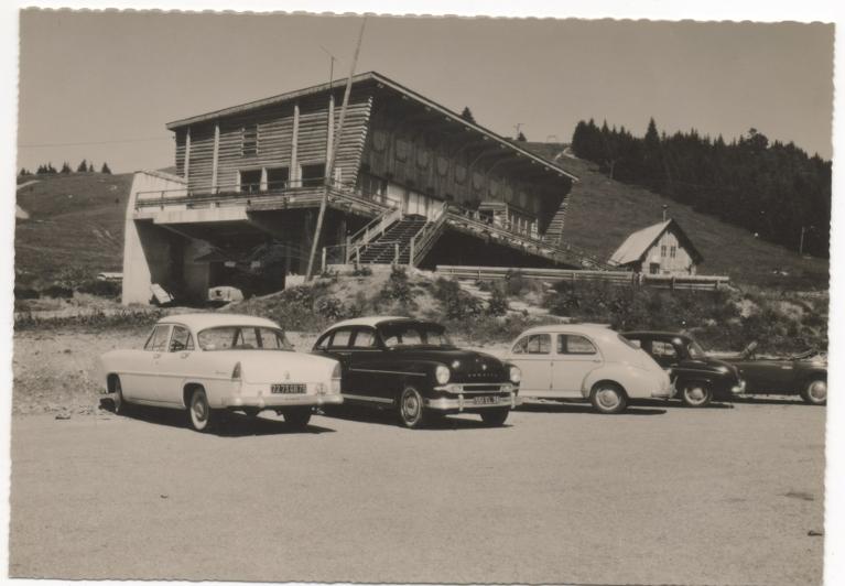 Le Collet en été : vue du chalet Les Rhododendrons