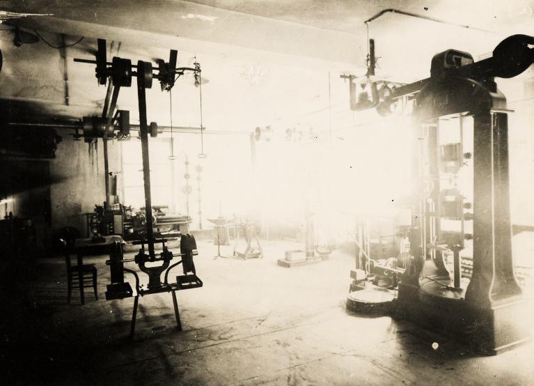 Vue de l'intérieur d'une usine