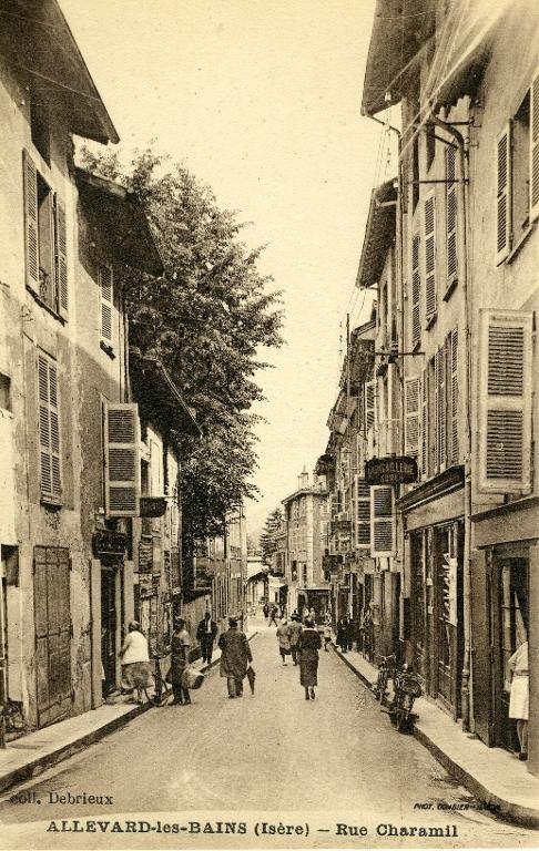 La rue Charamil à Allevard