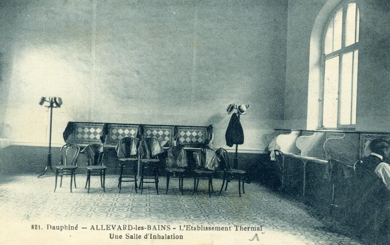 Vue d'une salle de gargarisme de l'Établissement thermal