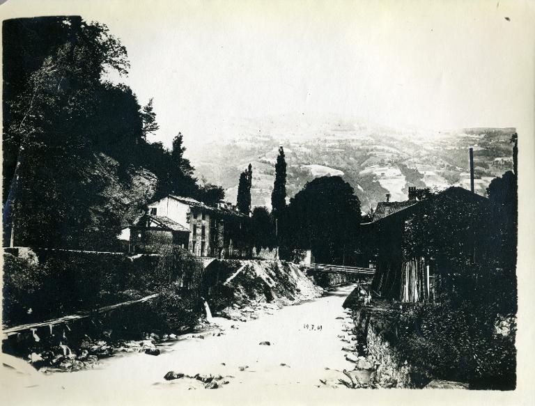 Vue du Bréda, de la Source et de l'usine de Pomine