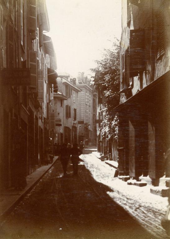 Vue de la rue Charamil à Allevard
