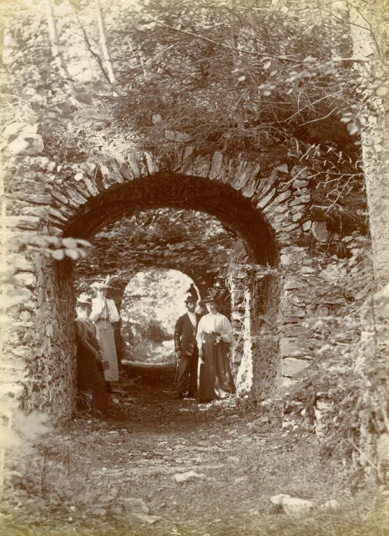 À la Chatreuse de Saint-Hugon