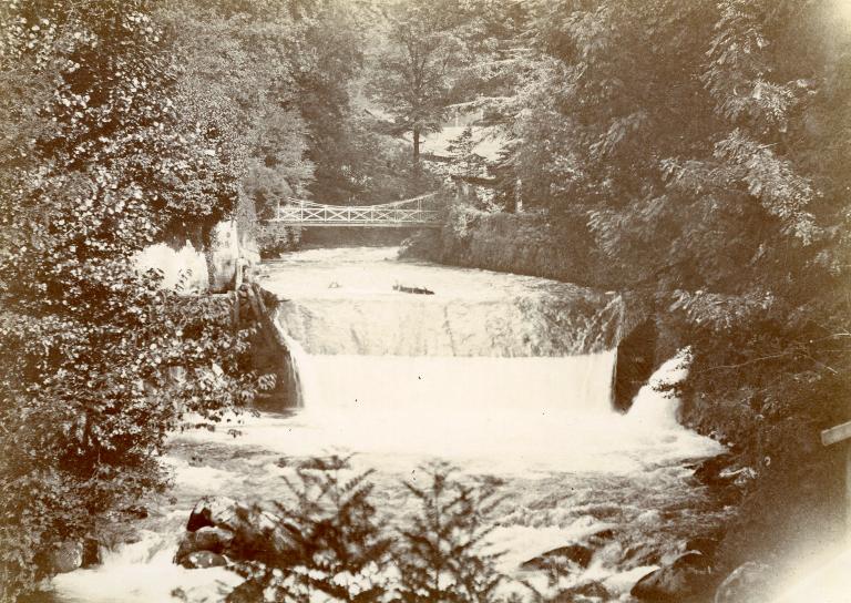 La cascade du Bout du monde
