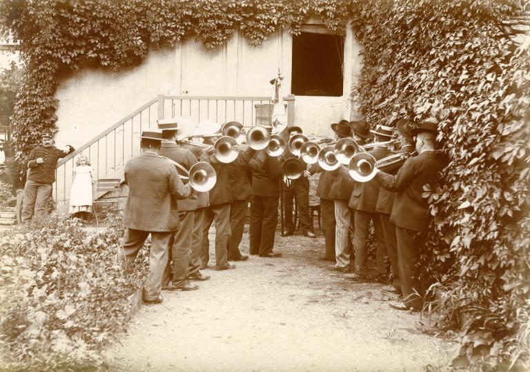 Les membres du Rallye Bréda - trompes de chasse d'Allevard