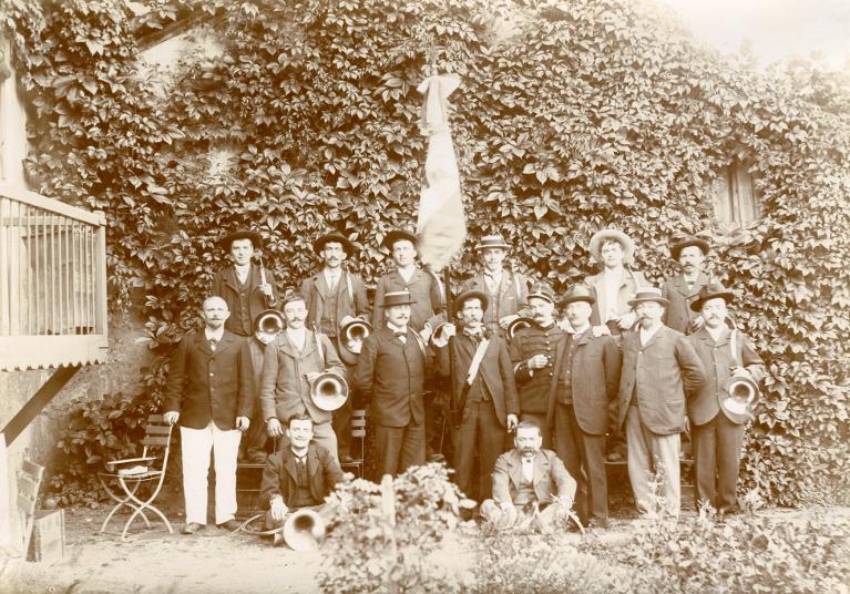 Les membres du Rallye Bréda - trompes de chasse d'Allevard