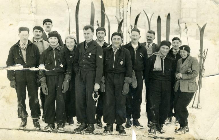Les membres du Ski Club Allevardin dans les années 1930