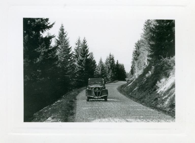 Une 202 sur la route du Collet