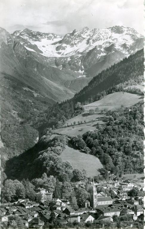 Allevard-les-Bains et le glacier du Gleyzin